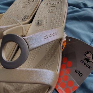 Crocs Women's Sanrah Circle Slide Sandal (Ivory/Iridescent), Size 10